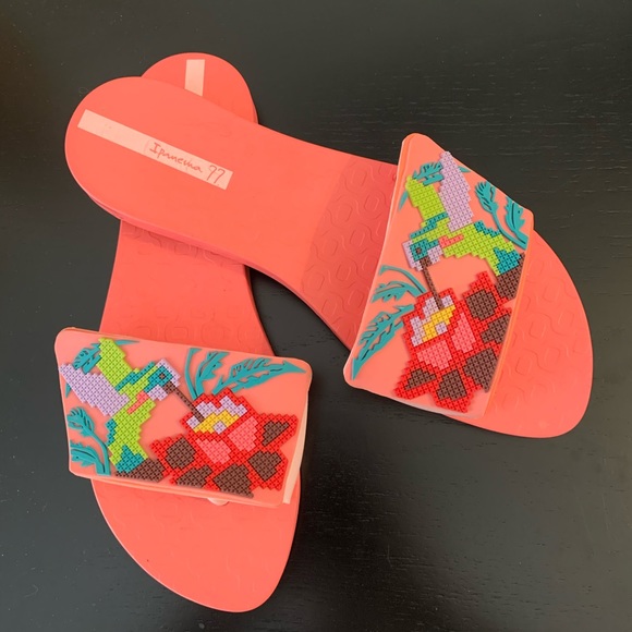ipanema nectar slides